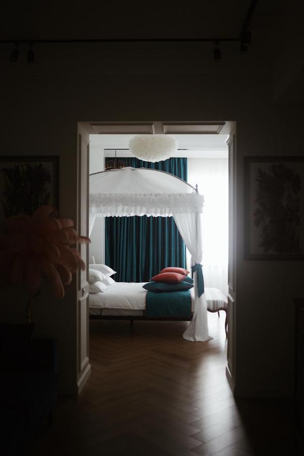 Mola Mola Apart Hotel Lviv Extérieur photo